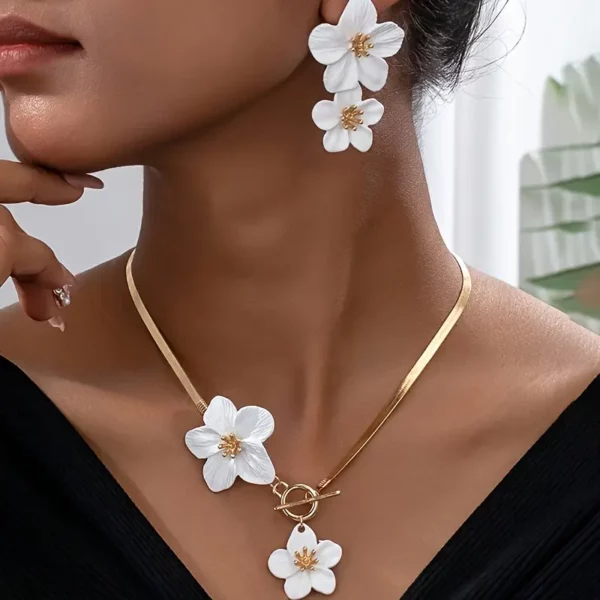 2pcs/set Elegant Flower Pendant Necklace and Earrings Jewelry Set