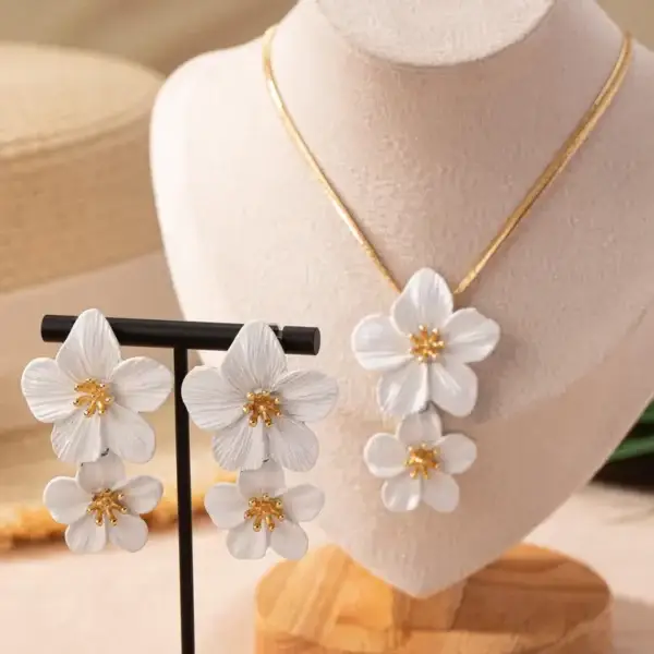 White Flower Earrings and Necklace Set